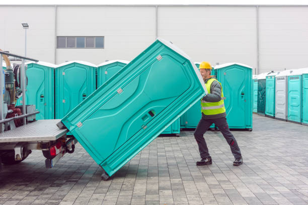 Best Emergency porta potty rental  in Mundelein, IL