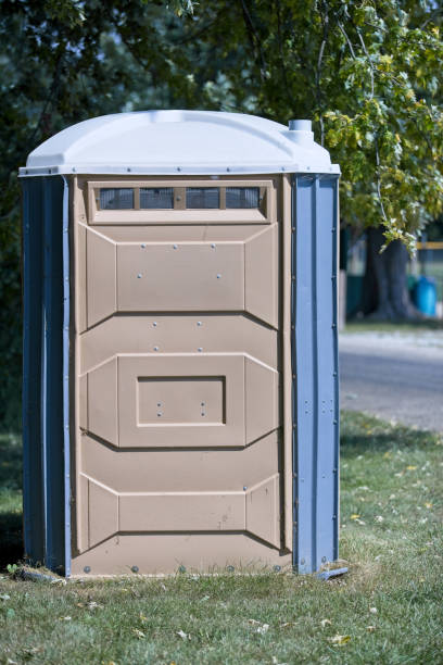 Best Luxury portable toilet rental  in Mundelein, IL