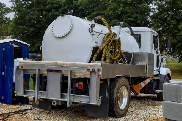 Best Sanitation services for porta potties  in Mundelein, IL