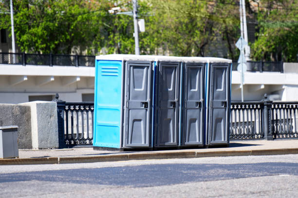Best Construction site porta potty rental  in Mundelein, IL
