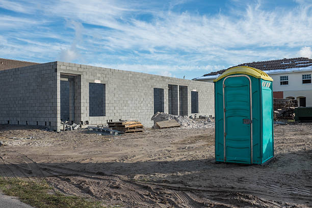 Best Porta potty delivery and setup  in Mundelein, IL